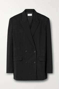 You can always count on the The Row for neat tailoring that will remain a constant in your wardrobe for years. This 'Tristana' blazer is cut from twill in a loose, double-breasted silhouette with peak lapels and slightly dropped, padded shoulders. The full silk lining makes layering easy. Virtual Wardrobe, Classic Style Outfits, Fashion Forecasting, Mary Kate Olsen, Ashley Olsen, Fashion Trends Winter, Suits And Jackets, Elizabeth Olsen, Tweed Blazer