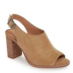 New Without Box Madewell Cary Suede Heel Open Toe Sandals in Tan Brown Faded Birch, Size 11. Padded insole Open toe Suede upper Leather lining Man made sole Adjustable sling back strap with buckle closure New without box with *flaw*: Slight wear on outer sole from try on, small mark on upper suede lining (see photo). Ankle Sandals, Madewell Shoes, Nordstrom Anniversary Sale, Leather Slide Sandals, Black Leather Sandals, Lace Up Sandals, Slingback Heel, Open Toe Sandals, Suede Pumps