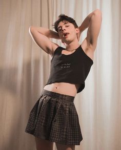 Feminine Boy Outfit, Boy Skirt, Tristan Valdez, Feminine Men, Boys Wearing Skirts, Boys In Skirts, Guys In Skirts, Men Wearing Skirts, Toxic Masculinity