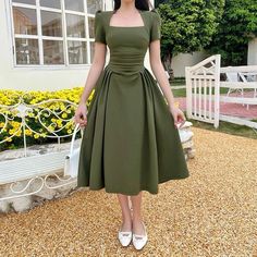 Color: Olive Green Size: Fits Size 6-8 Condition: Brand New Boutique Item Sunday Dress, Womens Long Dresses, Olive Green Dresses, Warm Leggings, Tea Break, Long Sleeve Short Dress, New Top, Long Dresses, Vintage Tea