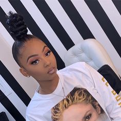 Hair Ponytail Styles, Hair Laid, Flawless Face, 17th Birthday, Make Up Looks, Dark Skin Makeup, Ponytail Styles, Looks Black