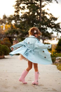 little girl love Pink Rain Boots, Pink Rain, Pink Boots, Bohol, Boots Outfit, Lany