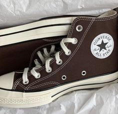 Barbara Kristoffersen, Brown Converse