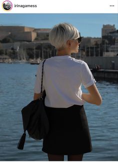 Black Skirt Outfits, Short Bob, Skirt Outfits, Baby Photos, Short Hair Cuts, New Hair, Cute Hairstyles, Hair Makeup