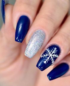 Vibe Nails, Christmas Nails Designs, Christmas Nail Polish, New Years Nail Designs, Winter Nails Acrylic, Christmas Gel Nails, Nails Winter, Christmas Nail Art Designs