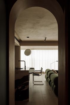 Chengdu Apartment is a minimal apartment located in Chengdu, China, designed by Xiwei Design. Let me craft a design analysis of this Chengdu residence, focusing on how it masterfully balances minimalism with natural elements. In a city known for its bamboo forests and laid-back lifestyle, this Chengdu apartment offers a compelling vision of how minimalist naturalism can be authentically interpreted in a contemporary Chinese context.