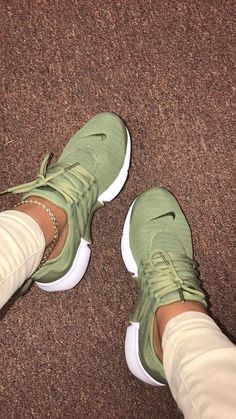 Olive Green Sneakers, Wallpaper Nike, Air Nike, Sneaker Nike, Nike Presto, Adidas Running Shoes