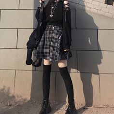 Harajuku Outfit, Grunge Skirt, Vestiti Edgy, Egirl Fashion, E Girl Outfits, Mode Emo, Mode Kawaii, Mode Grunge, Mode Kpop