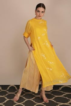 Tunics Online, Kurta For Women, Churidar Suits, Designer Suit, Kurta Design, Kurta Designs Women, Designer Outfits