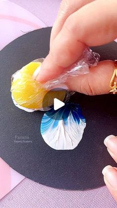 124K likes, 531 comments - farjana_drawing_academy_ on May 17, 2024: "Flower painting technique #painting #art #farjanadrawingacademy". Easy Painting Butterfly, Pictures To Paint On Canvas Easy, Art And Craft Painting, Craft With Paint, Easy Art Work Ideas, Crafts With Acrylic Paint, Different Techniques Of Painting, Craft Painting Ideas, New Art Techniques