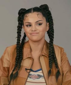 Princess Selena, Selena Gomez Hair, Hair Arrange, Dope Makeup, Festival Hair, Hair Stylist Life, Round Faces, Braids For Black Hair