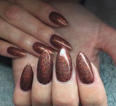 Brown Glitter Tip Nails, Bronze Sparkle Nails, Sparkle Brown Nails, Glitter Nails Brown, Dark Brown Glitter Nails, Brown Nails Sparkle, Glitter Autumn Nails, Glittery Brown Nails, Bronze Glitter Nails