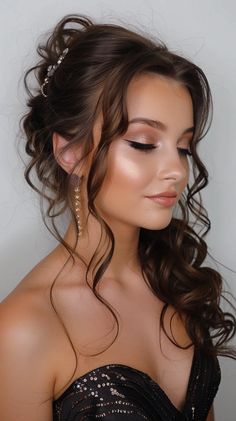 Sweet 16 Makeup Full Face, Indian Prom Makeup, Natural Glam Hairstyles, Full Face Makeup Brown Eyes, Hoco Hair And Makeup Ideas, Makeup Inspo For Quince, Bridal Fairy Makeup, Quinceanera Guest Makeup, Acotar Makeup Look