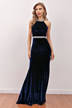 Zapaka Women Mermaid Navy Long Prom Dress Halter Beaded Velvet Evening Dress – ZAPAKA Dark Green Velvet Dress, Navy Blue Velvet Dress, Gown Ideas, Velvet Evening Dress, Velvet Prom Dress, Prom Theme, Carnival Festival, Green Velvet Dress, Military Ball