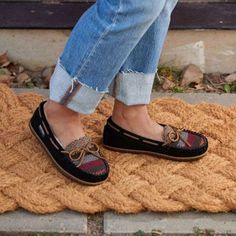 Tilia | Minnetonka Facebook Features, Drop Ship, Outdoor Shoes, The Divine, Womens Slippers, Moccasins, Cinnamon, Slippers, Feel Free