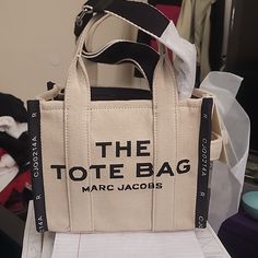 Marc Jacobs Purse New Never Been Worn Marc Jacob’s Tote Bags, Marc Jacob’s Tote Bag, Marc Jacobs Purse, Medium Tote Bag, Eco Bags, Marc Jacobs Tote, Travel Tote Bag, Small Tote Bag, The Medium