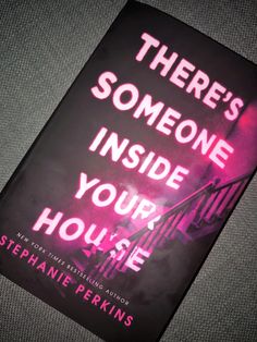 there's someone inside your house by stephanie perkins book review and giveaway