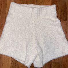 Skims Nwot Cozy Knit Short In Bone, Size S/M This Color Sold Out Everywhere And These Have Never Been Worn, Bought And Took The Tags Off To Wash. **I Record All Packaging!!!! Cozy Shorts With Soft Texture, Cozy Stretch Shorts, Cozy Soft-texture Short Bottoms, Fitted Casual Winter Shorts, Casual Fitted Winter Shorts, Cozy Soft Texture Short Length Bottoms, Cozy Soft Knit Bottoms, Winter Cotton Soft Knit Bottoms, Cozy Knit Shorts