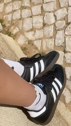 Black Sambas Aesthetic, Black Spezials, Sambas Aesthetic, Black Adidas Samba, Black Sambas, Samba Black, Adidas Samba Black, Samba Shoes, Adidas Sambas