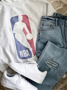 Air Force 1 - Women’s NBA sweatshirt Nba Game Outfit Woman, Sports Wife, Abercrombie Sweatshirt, Nba Sweatshirt, Air Force 1 White, Nba Game, Game Day Outfit, Off Game, Wife Life