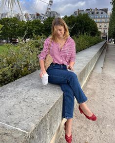 Elodie Romy (@elodieromy) • Instagram photos and videos Catholic Church Outfit, Romantic Feminine Style, Chic Mom Outfits, Feminine Style Girly, Kibbe Romantic, Church Fits, Church Outfits, Effortless Chic, Mom Outfits