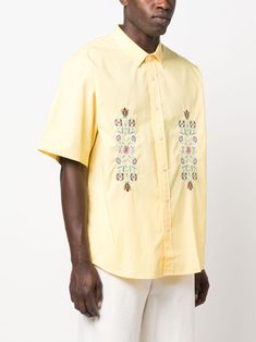 Drôle De Monsieur flower-embroidery Cotton Shirt - Farfetch Cotton Short Sleeve Shirt With Floral Embroidery, Cotton Floral Embroidery Short Sleeve Shirt, Floral Embroidered Cotton Short Sleeve Shirt, Yellow Embroidered Cotton Shirt, Summer Yellow Embroidered Shirt, Classic Embroidered Short Sleeve Shirt, Classic Embroidered Summer Shirt, Classic Cotton Shirt With Floral Embroidery, Men Dresses