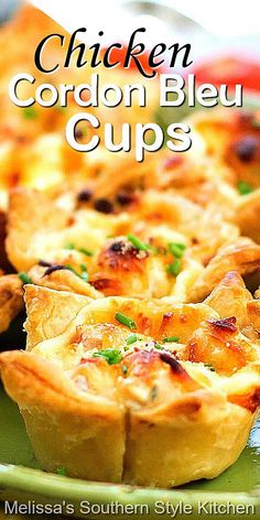 chicken cordon bleu cups on a green plate with text overlay that reads chicken cordon bleu cups