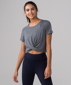 Yoga Girls, Yoga Outfits, Sweaty Workouts, Plaid Outfits, Gym Outfits, Workout Attire, Workout Outfits, Vinyasa Yoga, Lulu Lemon