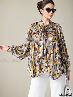 Plus Size Vacation, Frilly Blouse, Lantern Sleeved Blouses, Checked Blouse, Types Of Coats, Print Coat, Butterfly Sleeves, Polka Dot Blouse, Lantern Sleeve