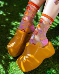 Smiley Face Sheer Socks for Women - Sock Candy Sheer Socks Outfit, Women Socks Fashion, Daisy Petals, Pink Toes, Basic Fashion, Sock Outfits, Sheer Socks, Socks And Heels, Smiley Faces