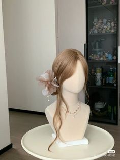 Hairdo Wisuda, Hair Style Korea, Cosplay Hair, Ribbon Hairstyle, Princess Hairstyles, Hair Up Styles