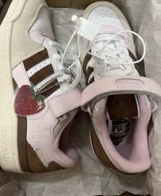 Dr Shoes, Pretty Shoes Sneakers, Shoe Wishlist, Pink And Brown, Girly Shoes, Shoe Inspo, Aesthetic Shoes, Swag Shoes, Pretty Shoes