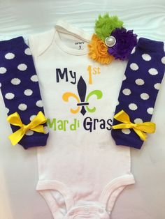 "Please check shop announcement (on our shop's main page) for current processing time. Choose from 1 or all 3 pieces (FULL set will include bodysuit, headband and legwarmers) CHOOSE FROM: 1. A short OR long sleeved \"My 1st Mardi Gras\" bodysuit. 2. A fitted shabby chic purple/yellow/lime green headband. 3. Purple dot legwarmers with yellow bow Please note: sizes preemie, newborn and 3 month will include SMALL legwarmers and sizes 6 month-24 month will include ONE-SIZED legwarmers. (legwarmers m Fat Tuesday Outfit, Tuesday Outfit, Mardi Gras Outfits, Green Headband, Baby Girl Outfit, Fat Tuesday, Newborn Photo Props, Girls Clothing Sets