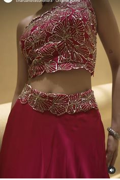 Luxury Semi-stitched Choli For Diwali, Diwali Semi-stitched Choli With Intricate Embroidery, Designer Semi-stitched Embroidered Choli, Festive Semi-stitched Handwork Choli, Luxury Semi-stitched Embroidered Dress For Navratri, Blouse Designs High Neck, Clothing Pattern Design, Latest Blouse Designs Pattern, Zardosi Work