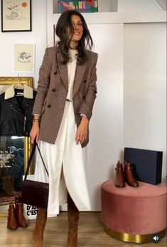 September Street Style, Women’s Work Outfits Summer 2023, Tall Boots With Dress Winter, Autum Styles Outfits 2023, Women Knit Outfit, Blazer And Maxi Skirt Outfit, White Pants Holiday Outfit, Office Autum Outfits, Over 40s Style