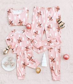 "I T E M D E S C R I P T I O N * Comfy Pajamas (Price listed includes 1 pants and 1 long-sleeved ) * Material: 95% Polyester / 5% Spandex * Elastic Waistband S I Z I N G Adult S: Top | Length: 23.2' | Chest: 36.2' | Sleeve Length: 22' Bottom | Length: 41.3'| waist: 28.4' Gross Elastic at waist: 28.3' M: Top | Length: 24' | Chest: 37.8' | Sleeve Length 22.8' Bottom | Length: 42.5'| waist: 29.3' Gross Elastic at waist: 29.1' L: Top | Length: 24.8' | Chest: 40.2' | Sleeve Length: 23.2' Bottom | Len Mommy And Me Christmas Pajamas, Gingerbread Pajamas, Pink Christmas Party, Christmas Pjs Women, Christmas Matching Pajamas, Mommy And Me Christmas, Family Matching Christmas Pajamas, Comfy Pajamas, Pajamas Christmas