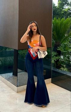 Buchi Fresa Aesthetic, Buchi Fresa Outfits, Futuristic Outfits, Outfits Con Jeans, Insta Outfits, Black Dresses Classy, Western Outfits Women, Outfit Mujer