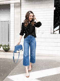 [Sponsored] 44 Women Jeans Outfits Casual Tips and Tricks To Copy This Summer #womenjeansoutfitscasual Jeans Outfits, Outfits Casual, Jean Outfits, Cropped Pants, Jeans Pants, Casual Outfits, Women Jeans