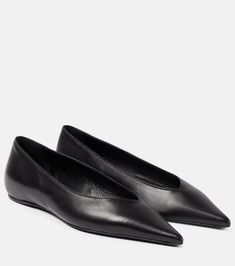 The Asymmetric leather ballet flats in black - Toteme | Mytheresa Luxury Pointed Toe Flats For Evening, Luxury Pointed Toe Flats, Modern Pointed Toe Ballet Flats For Formal Occasions, Chic Pointed Toe Ballet Flats For Business, Formal Pointed Toe Ballet Flats With Branded Insole, Formal Ballet Flats With Pointed Toe And Leather Sole, Formal Pointed Toe Ballet Flats With Leather Sole, Classic Pointed Toe Ballet Flats For Evening, Chic Calf Leather Pointed Toe Flats