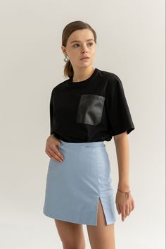 Mini Blue Skirt, 2022 Streetwear, Look 2022, 2022 Street Style, Unisex Looks, Outfit 2022