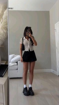 Fancy Summer Outfits Classy, European Night Out Outfit, Spinnin Tour Outfit Ideas, Dark Feminine Summer Outfits, Studious Outfits, Burlington Finds, Black Short Skirt Outfit, Short Black Skirt Outfit, Non Basic Outfits