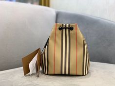 A+ Excellent Quality copies; This is a premium quality c*lone , similar like the original ones, even no one can judge either it's a c*lone or original. Contact us if you've any questions in your mind. Casual Backpack, Burberry Bag, Satchel Bags, Luxury Bags, Designer Shoes, Fashion Bags, The Original, Paper Bag, Clutch Bag