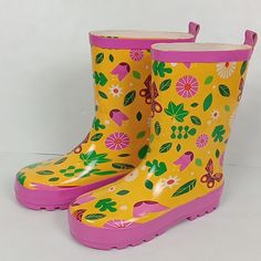 Kid Made Modern Yellow And Pink Rain Boots With Butterflies And Leaves. Size Lag Large 9/10. Note That I Received These Taped Together And There Will Be Sticky Residue On The Sides 0562 Spring Fun Boots With Round Toe, Fun Spring Boots With Round Toe, Spring Boots With Round Toe And Fun Style, Yellow Closed Toe Boots For Spring, Spring Round Toe Rain Boots, Spring Non-slip Round Toe Boots, Spring Rain Boots With Round Toe, Cute Multicolor Spring Boots, Green Rain Boots With Round Toe For Spring