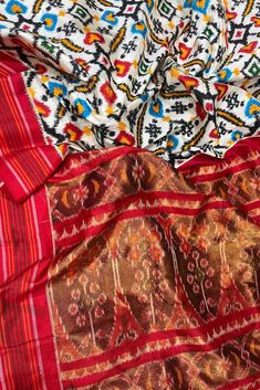 Exquisite Handloom Pochampally Double Ikat Silk Saree Gota Patti Suits, Gota Patti Saree, Kalamkari Fabric, Shibori Sarees, Kantha Sarees, Banarasi Suit, Shibori Fabric, Phulkari Dupatta, Kantha Fabric