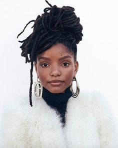 Chloe Halle, Chloe And Halle, Chloe X Halle, Halle Bailey, Round Face Haircuts, Locs Hairstyles, Loc Styles, Hairstyles For Round Faces, Face Hair