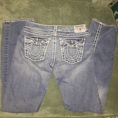 They Were A Hammy Down But Brand New When I Got Them. Hardly Worn. In Excellent Condition. Fem Fits, 2000s Mcbling, 2000s Fashion Outfits, Dream Style, Jeans White, True Religion Jeans, Virtual Closet, Back To School Outfits, Miss Me Jeans