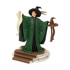 Wizarding World of Harry Potter - Professor McGonagall Figurine Harry Potter Professor Mcgonagall, Rogue Harry Potter, Hp Christmas, Professor Mcgonagall, Harry Potter Professors, The Sorting Hat, Movie Replica, Professor Snape, Harry Potter Houses