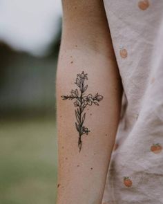 Top 63 Best Cross Tattoo Ideas for Women - [2021 Inspiration Guide] | Creative Tattoos Flowers Pin BY  Kenzie Crocker Guide Tattoo, Cross Shoulder Tattoos, Christian Cross Tattoos, Vines Tattoo, Feminine Cross Tattoo, Western Tattoos, Women Inspiration