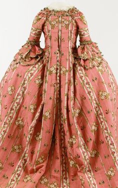 1700s Fashion, History Dress, Colonial Dress, Historical Clothes, Royal Clothing, Dress History