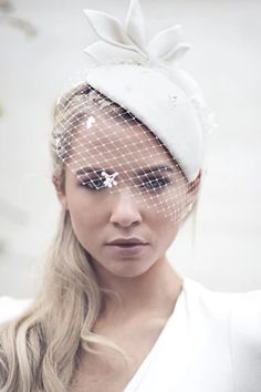 Small Veil, Bridal Birdcage Veils, Bespoke Hats, Diy Sy, Veiled Hats, Vintage Style Hat, Bridal Fascinator, Birdcages